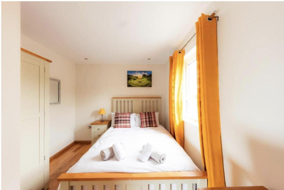 Luxury Cottage With Stunning Views Near Fairy Pools - School House 3 Carbost  Luaran gambar