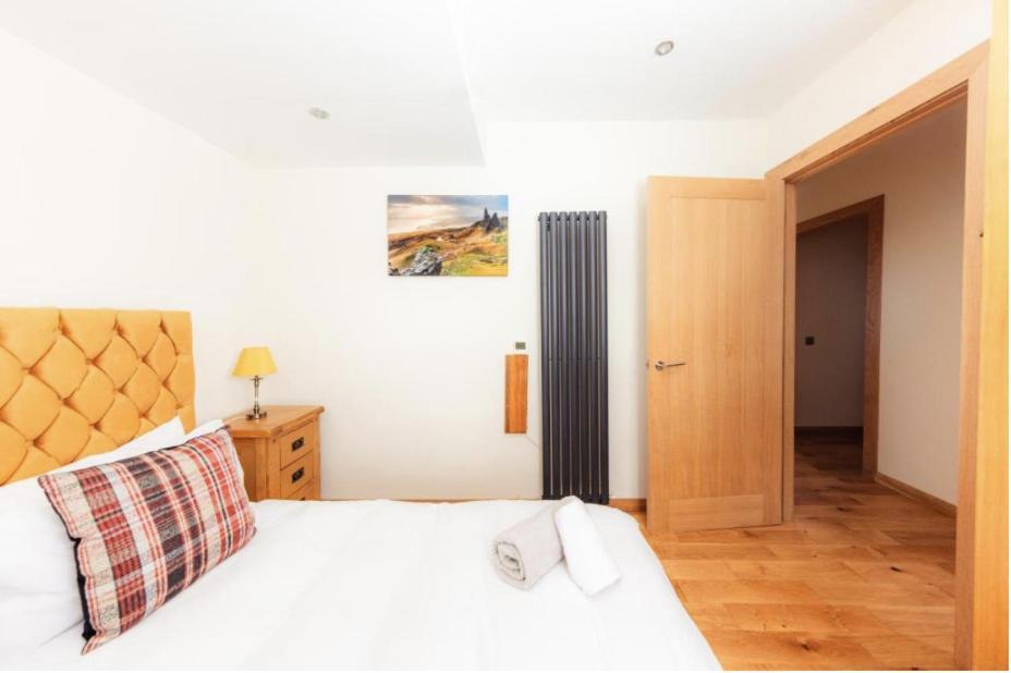 Luxury Cottage With Stunning Views Near Fairy Pools - School House 3 Carbost  Luaran gambar
