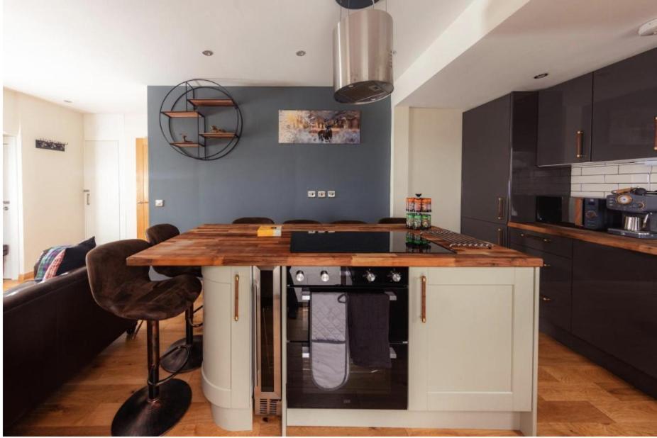 Luxury Cottage With Stunning Views Near Fairy Pools - School House 3 Carbost  Luaran gambar